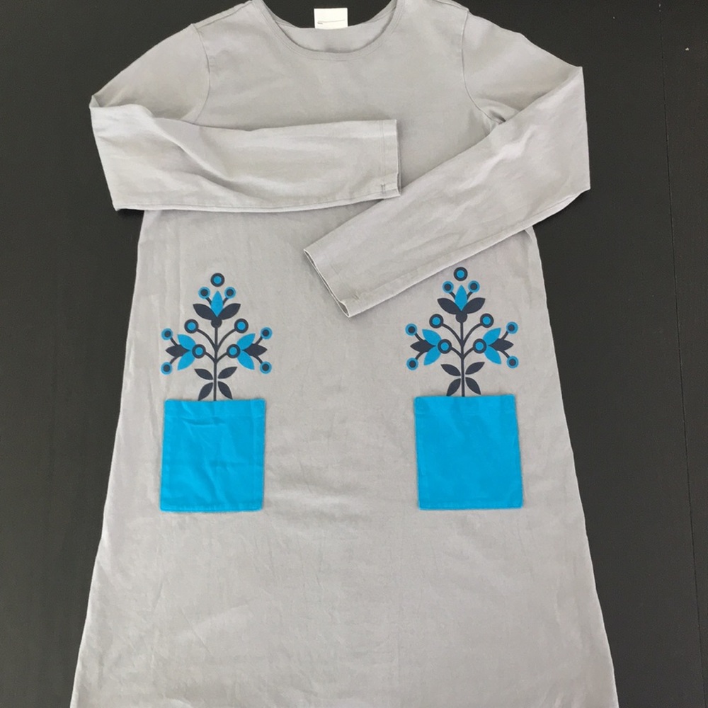 Hanna Andersson Gray dress with pockets